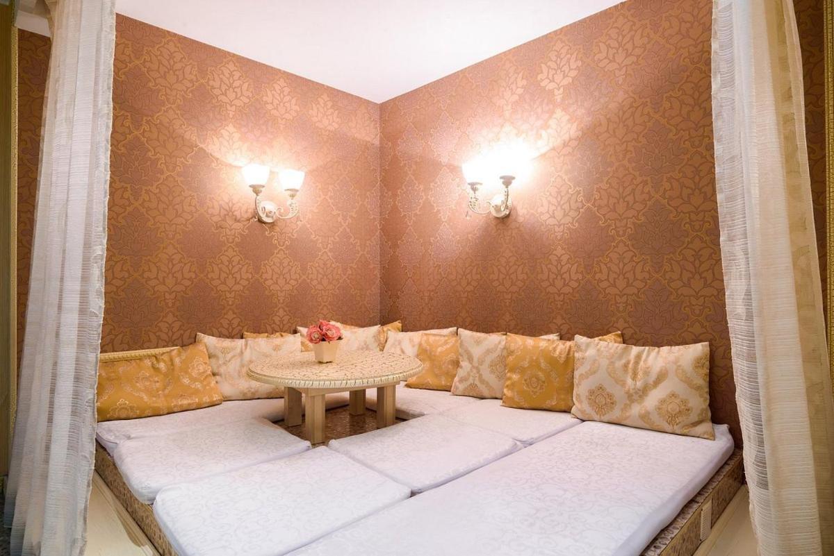 Vintage Boutique Hotel Астана Екстер'єр фото