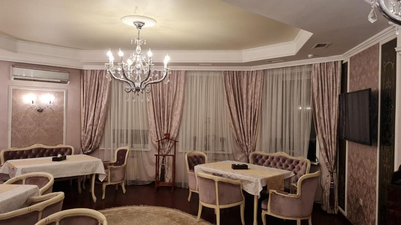 Vintage Boutique Hotel Астана Екстер'єр фото