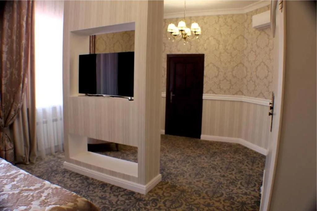 Vintage Boutique Hotel Астана Екстер'єр фото